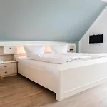 Straendhus بيت ضيافة