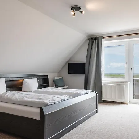 Straendhus Guest house